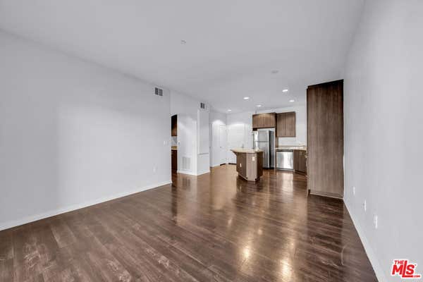 1 bed, 1 bath, 715 sqft, $2,195, Unit 304