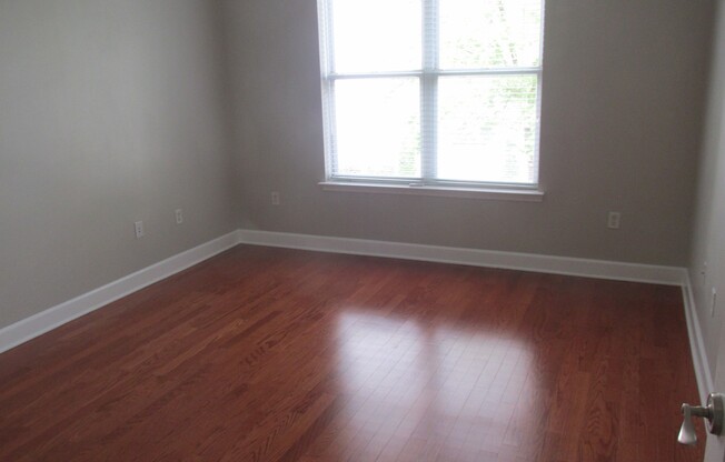 2 beds, 2 baths, $1,995
