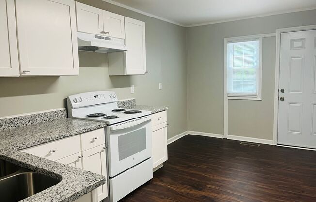 3 beds, 1 bath, $1,250