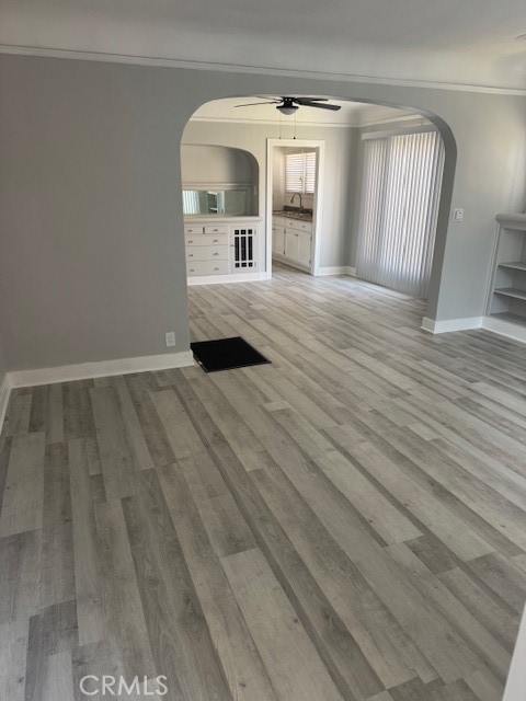 2038 W 73 ST