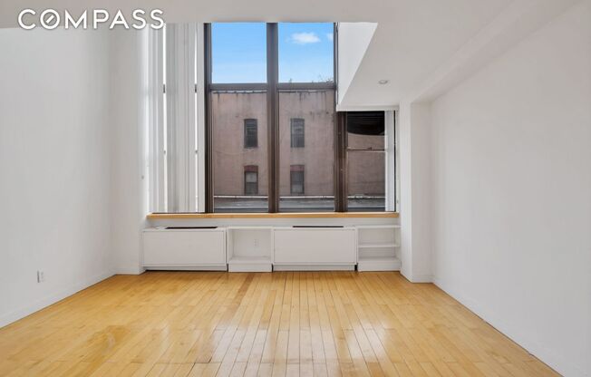 65 COOPER SQ