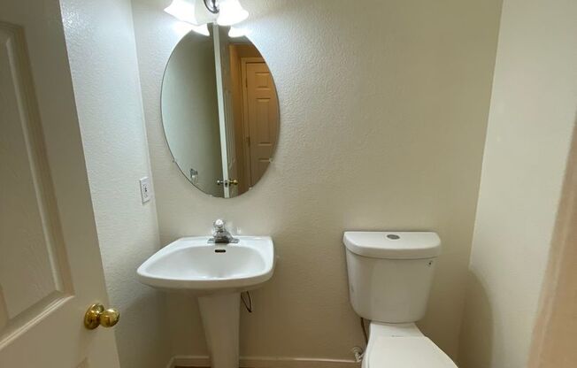 Great 4 bed/2.5 bath home located in the Southern area