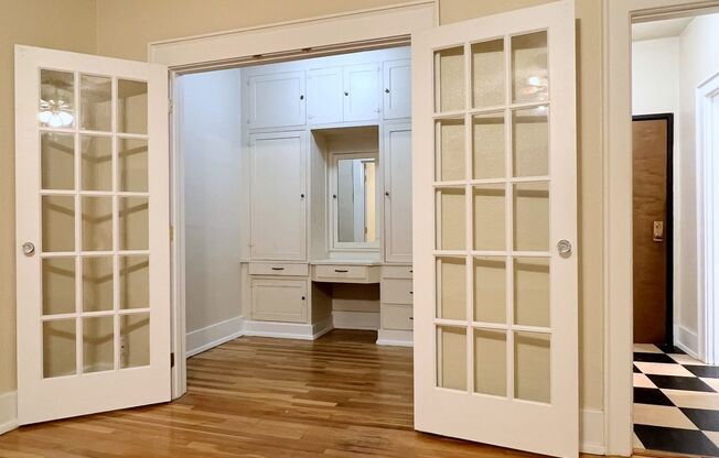 Studio, 1 bath, 525 sqft, $1,260, Unit 313