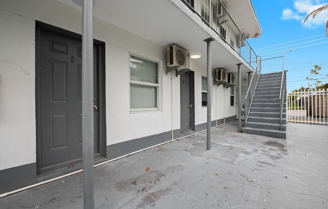 Bright & Renovated 2 Bedroom Apartment in Miami