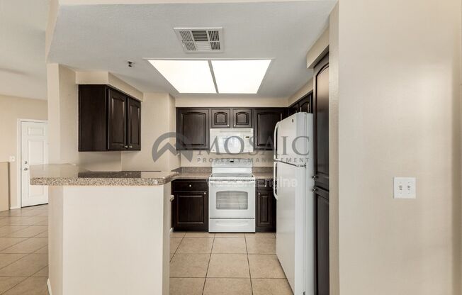 2 beds, 2 baths, 1,010 sqft, $1,600, Unit 1046
