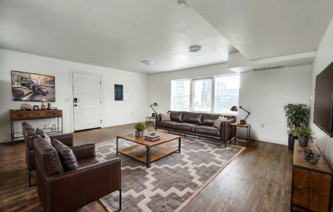 1 bed, 1 bath, 402 sqft, $1,399, Unit 232- (26)