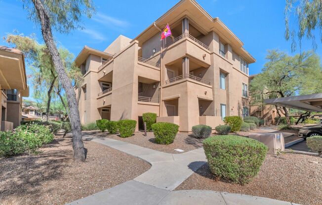 Fully Furnished condo in desirable North Scottsdale Grayhawk location!