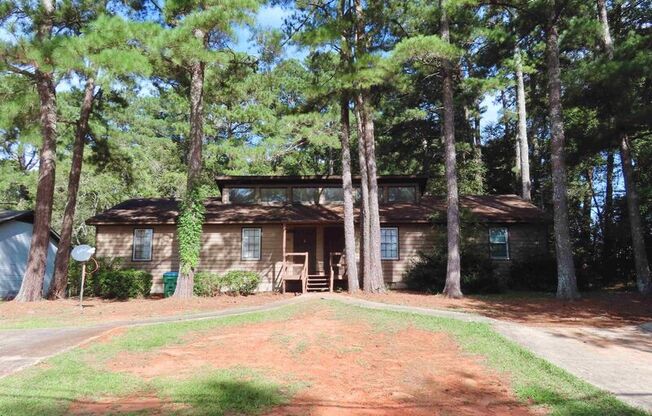 402 FREEMAN DR