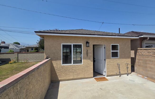 Brand new 400 SF ADU with laundry