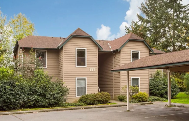 2-Bed, 2-Bath Ideally Located Redmond Condo w/ Private Balcony!