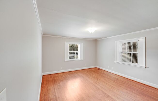 3 beds, 2 baths, 1,613 sqft, $2,900, Unit Unit 1