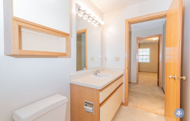 2 beds, 2 baths, 1,292 sqft, $1,599, Unit AL-31