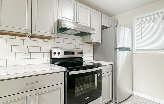 2 beds, 1 bath, 788 sqft, $1,300, Unit 1899F