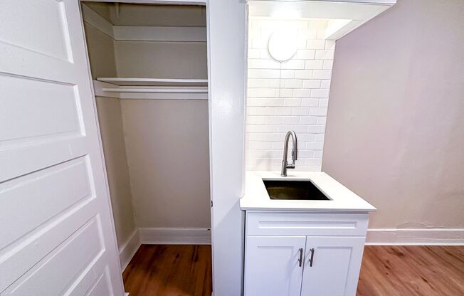 Studio, 1 bath, 180 sqft, $999