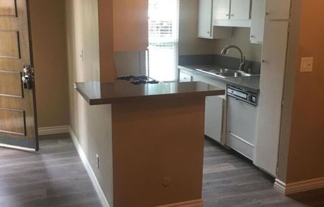 1 bed, 1 bath, $2,150