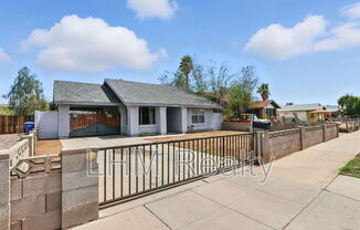 345 N 15 ST