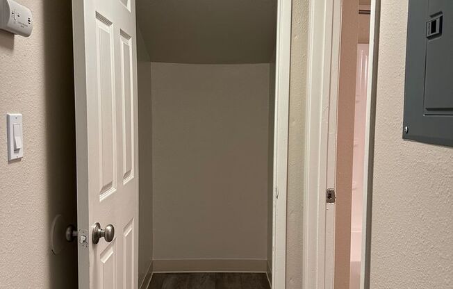 1 bed, 1 bath, 650 sqft, $1,525, Unit 494203