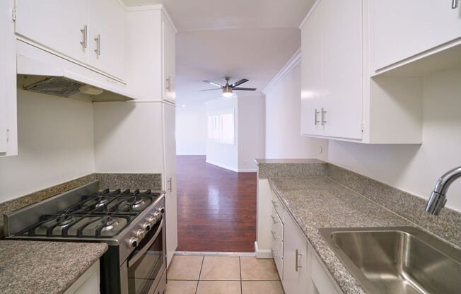 1 bed, 1 bath, 750 sqft, $2,095, Unit 201