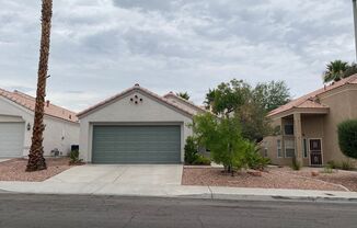 2 bed/ 2 bath home located in Peccole Ranch