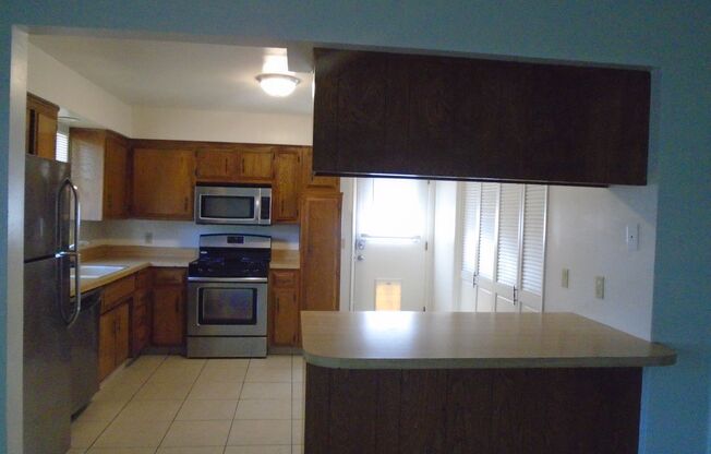 2 beds, 1 bath, $1,350