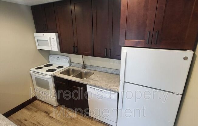 4401 S 27 ST