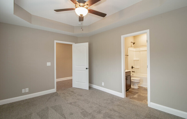 180 DUNDEE DR