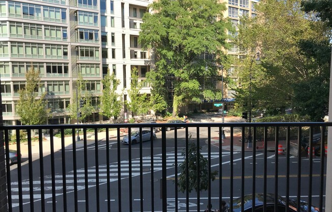 Studio, 1 bath, 440 sqft, $2,432, Unit 0332