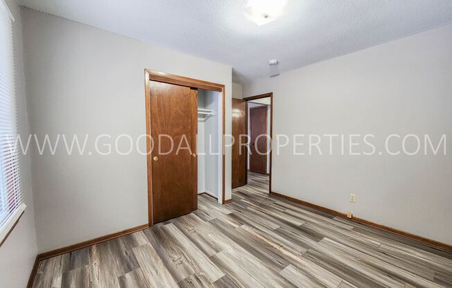 2 beds, 1 bath, $1,050