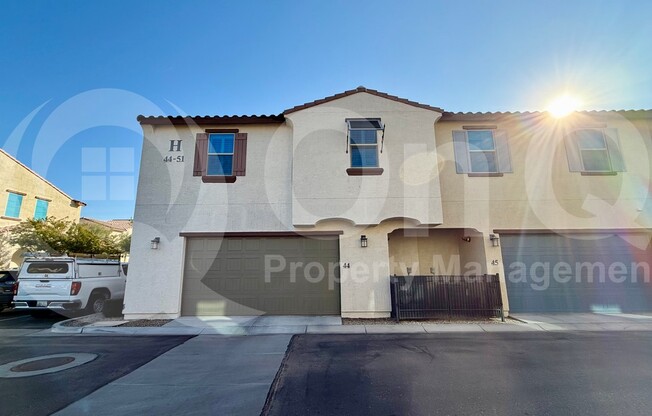 3 beds, 2.5 baths, 2,285 sqft, $3,199, Unit 44