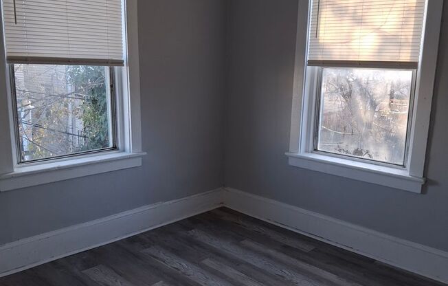 3 beds, 1 bath, $2,000