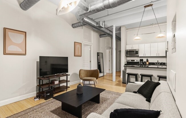 4 beds, 2 baths, 1,163 sqft, $6,750, Unit 401