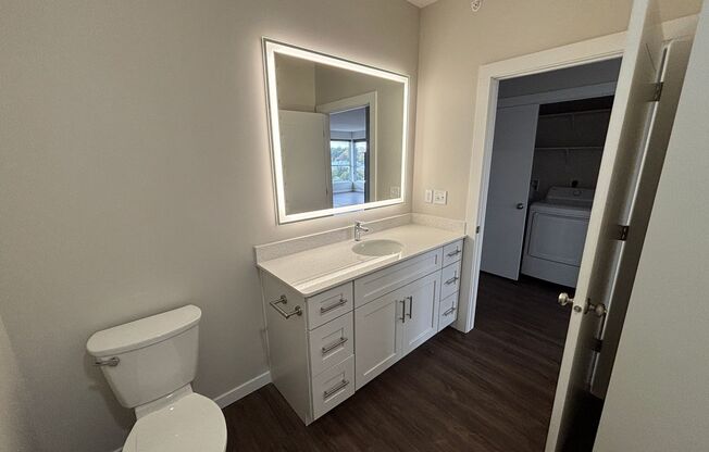 2 beds, 2 baths, 957 sqft, $1,725, Unit 417 - B1120 Corner Unit