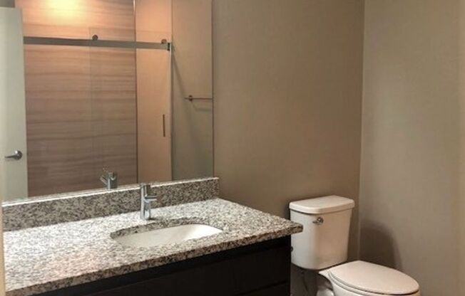 1 bed, 1 bath, 704 sqft, $1,525, Unit 202