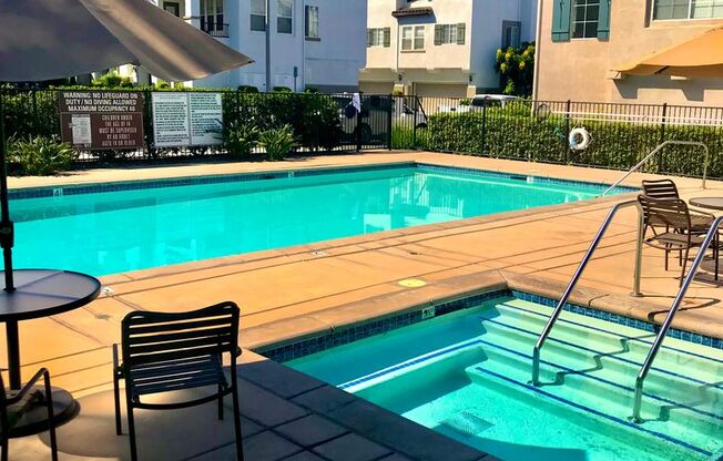 2-bed 2.5 bath townhome in Cascada (Rancho Carrillo)