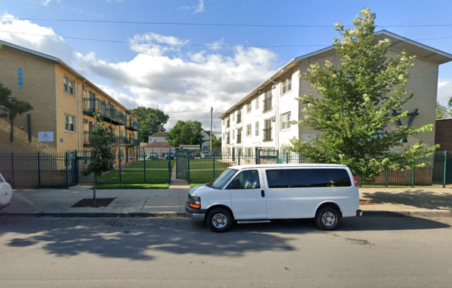 3737-3739 W 63rd (West Lawn)