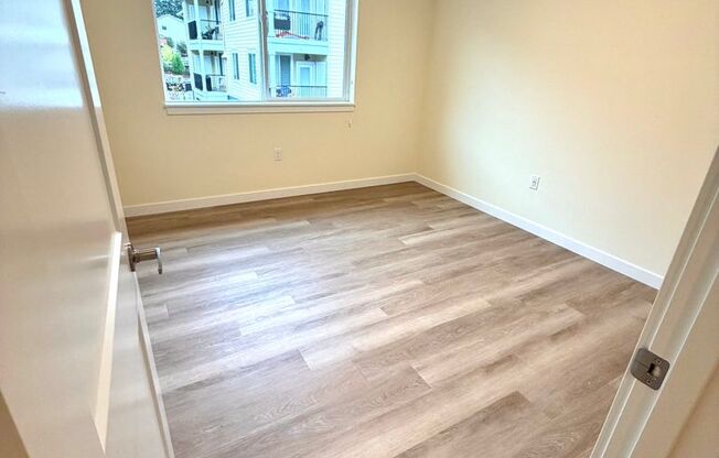 2 beds, 1 bath, $1,910, Unit C309