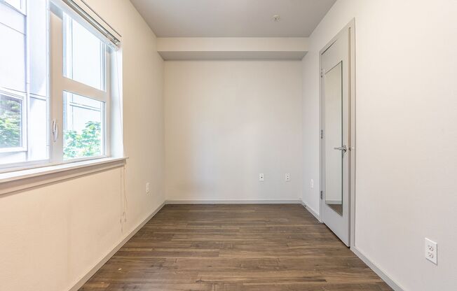 Studio, 1 bath, 245 sqft, $845, Unit F103