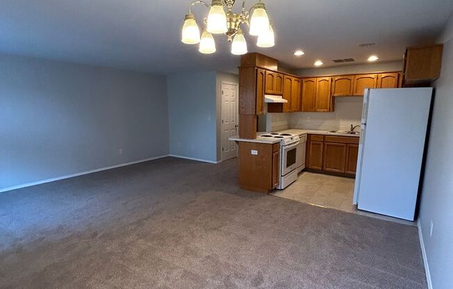 3 beds, 2.5 baths, $1,995