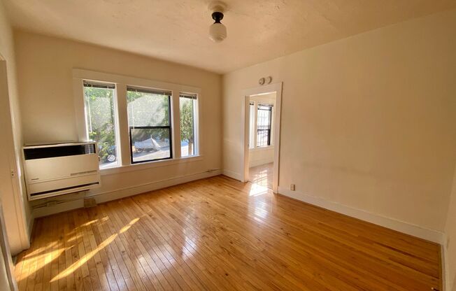 Regis Apartments