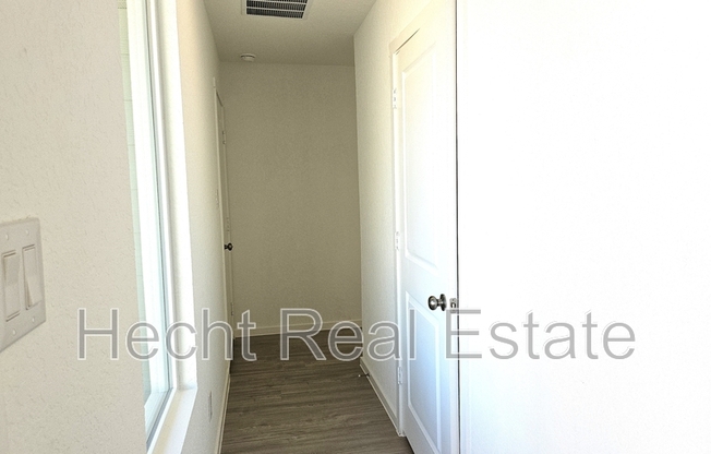 2440 LOST CRK RD