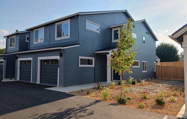 Brand New 3 bedroom, 2 bath Townhouse