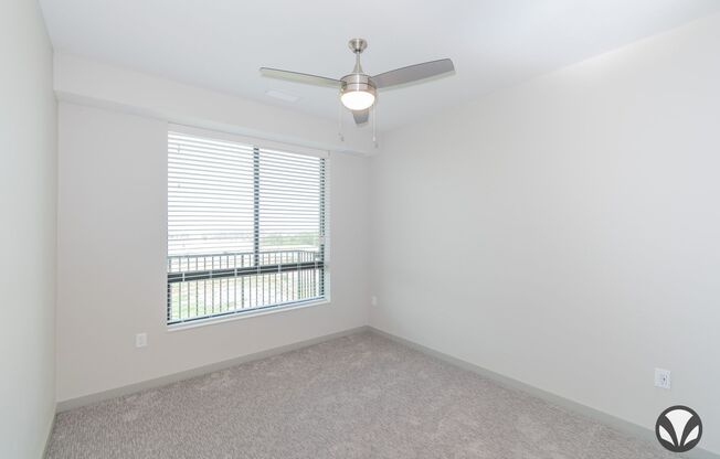 1 bed, 1 bath, 728 sqft, $1,295, Unit YH-1030