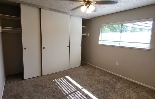 2 beds, 1 bath, 850 sqft, $1,695, Unit 4554