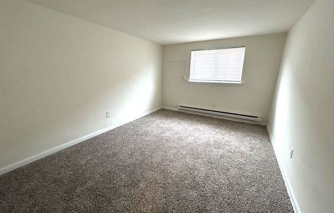 1 bed, 1 bath, 575 sqft, $1,039, Unit F07