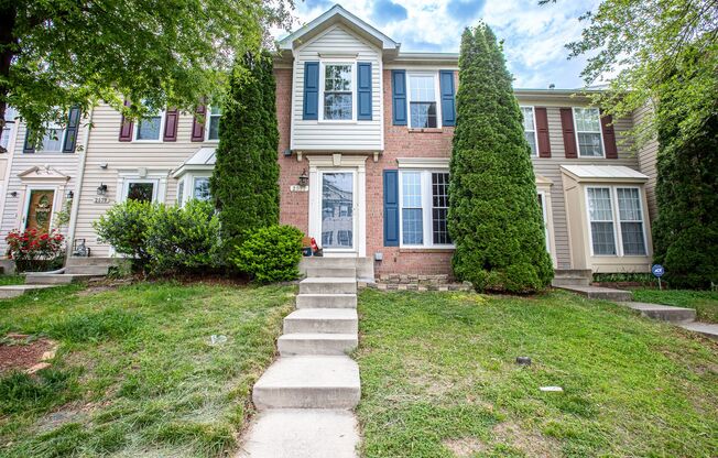 Attractive 3 BR/2.5 BA Townhome in Odenton!