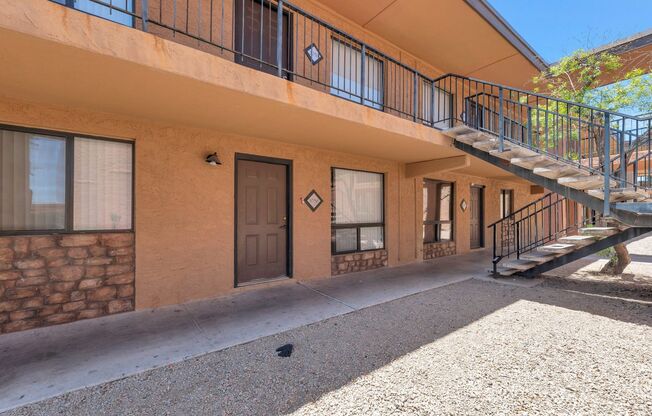 2-bedroom, 2-bathroom in Prime location!