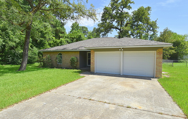 RECENTLY REMODELED 3 BEDROOM 2 BATH LEASE HOME