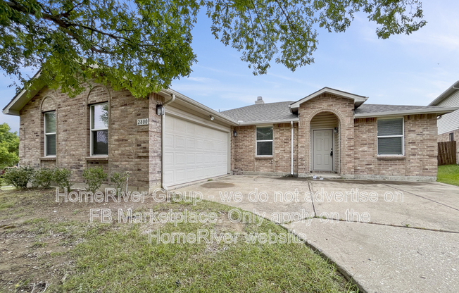 2800 CROCKETT PL