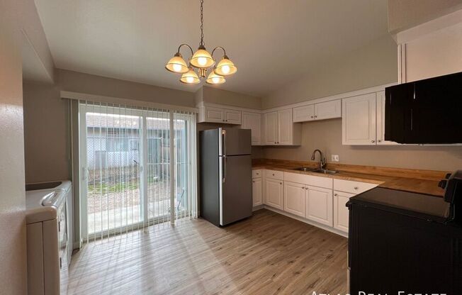 4140 N FREMONT AVE