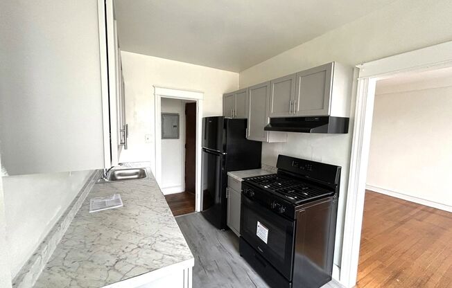Studio, 1 bath, 400 sqft, $949, Unit A403